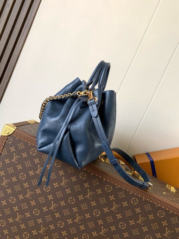 A bag leather Bella Tote 32 cm фото 4