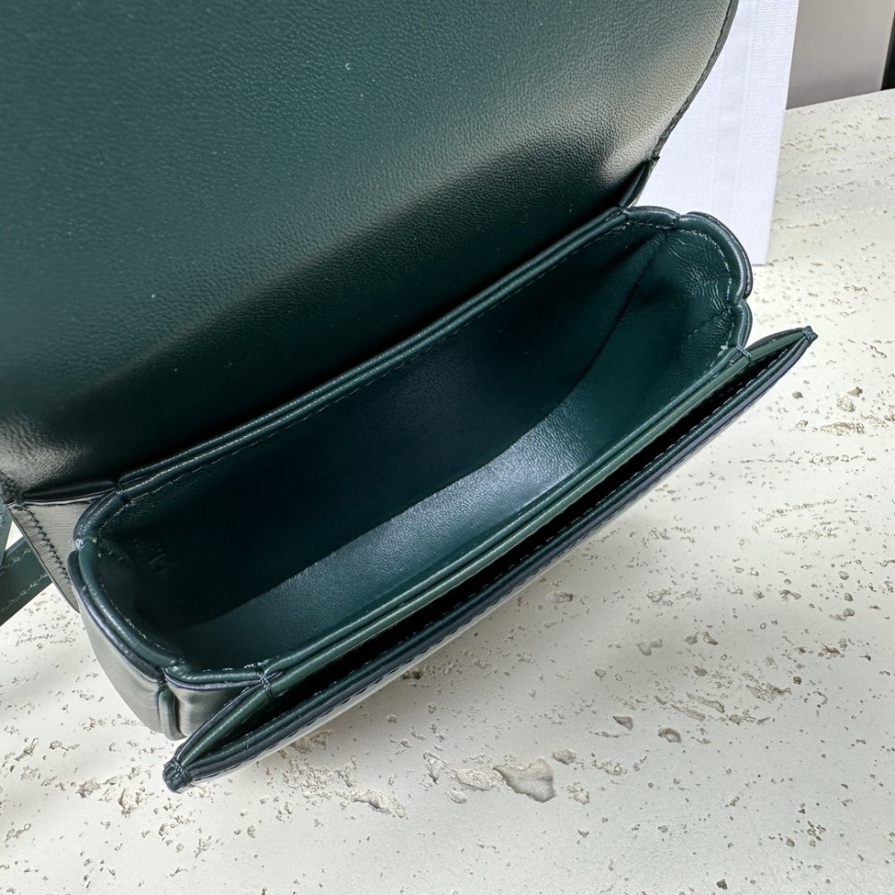 A bag leather BESACE TRIOMPHE 15 cm фото 9