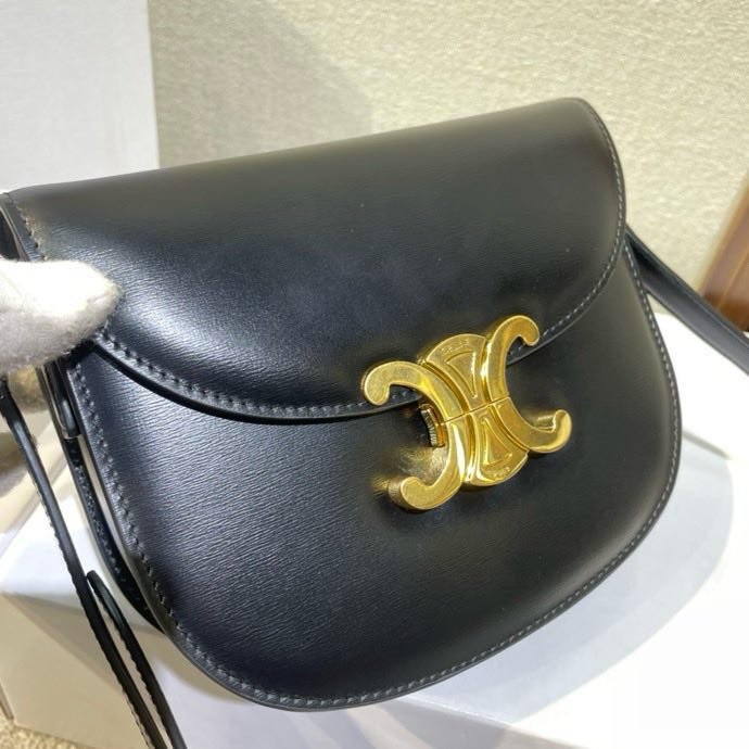 A bag leather BESACE TRIOMPHE 19 cm фото 6