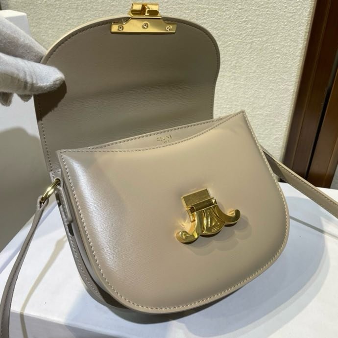 A bag leather BESACE TRIOMPHE 19 cm фото 7