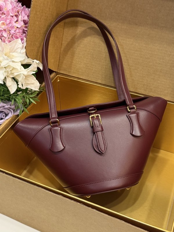 Сумка кожаная Capri 18 см