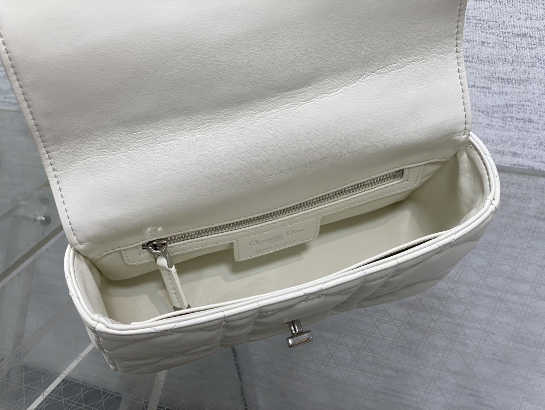 A bag leather Caro Chubby Bag 25 cm фото 8