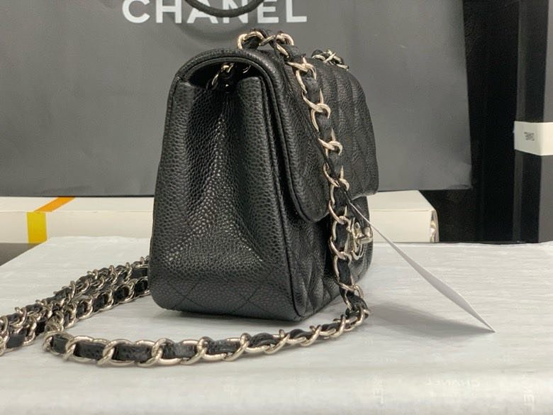 Сумка кожаная Chanel 11.15 CF 17 см фото 3
