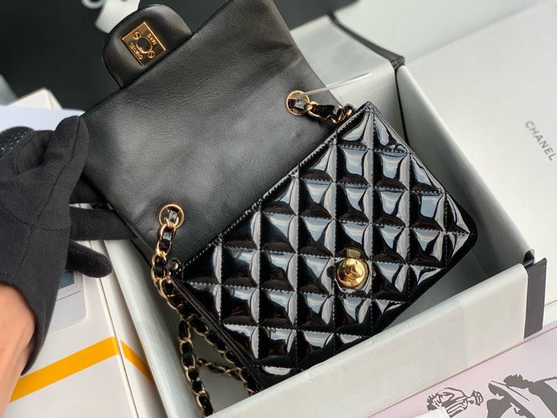 Сумка шкіряна Chanel 11.15 CF 17 см фото 4