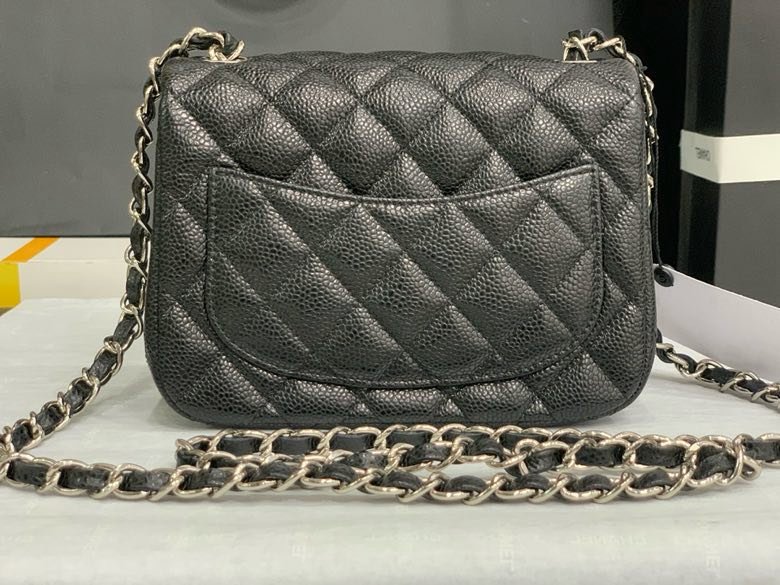 Сумка кожаная Chanel 11.15 CF 17 см фото 4