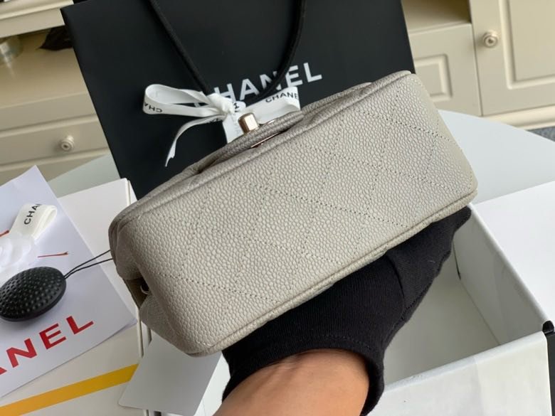 Сумка кожаная Chanel 11.15 CF 17 см фото 5