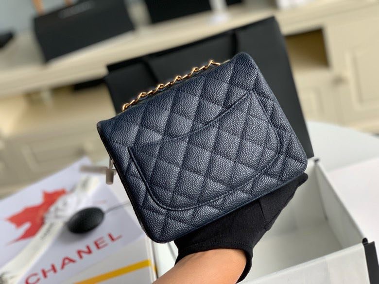 Сумка кожаная Chanel 11.15 CF 17 см фото 6