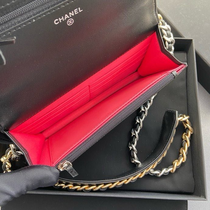 Сумка шкіряна CHANEL 19 фото 9