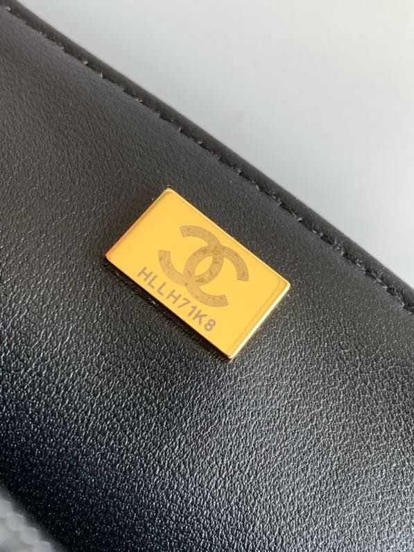 Сумка шкіряна Chanel 21K Mini CF handle AS2431 20 см фото 6