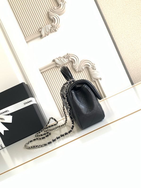 Сумка шкіряна Chanel 21K Mini CF handle AS2431 20 см фото 7