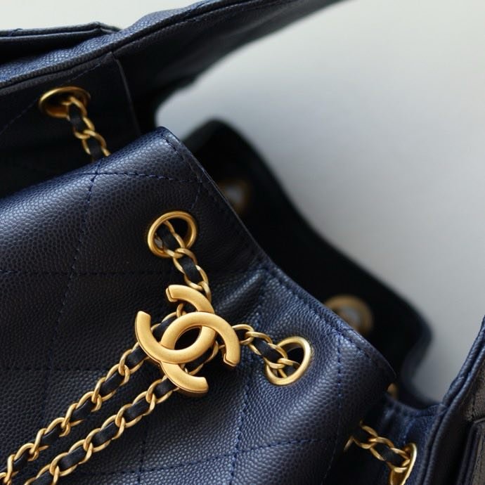 A bag leather CHANEL 25 Small фото 2