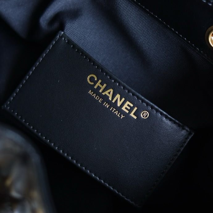 A bag leather CHANEL 25 Small фото 8