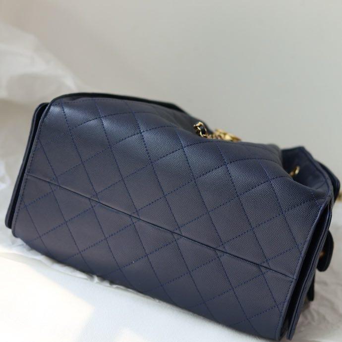 A bag leather CHANEL 25 Small фото 9