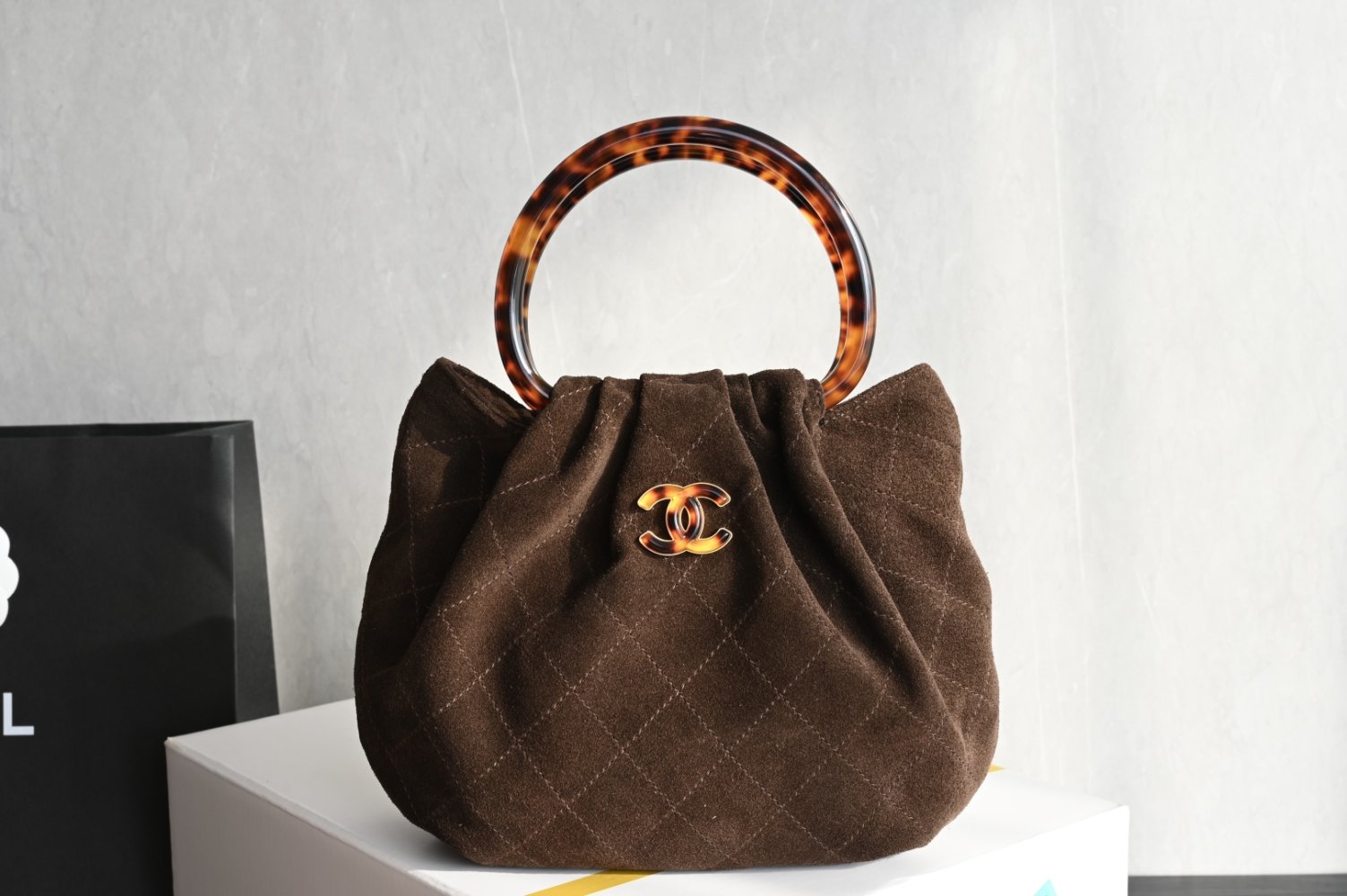 Сумка кожаная Chanel 26C 24 см