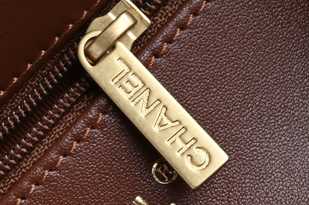 Сумка кожаная Chanel Kelly 24A 19 см фото 8