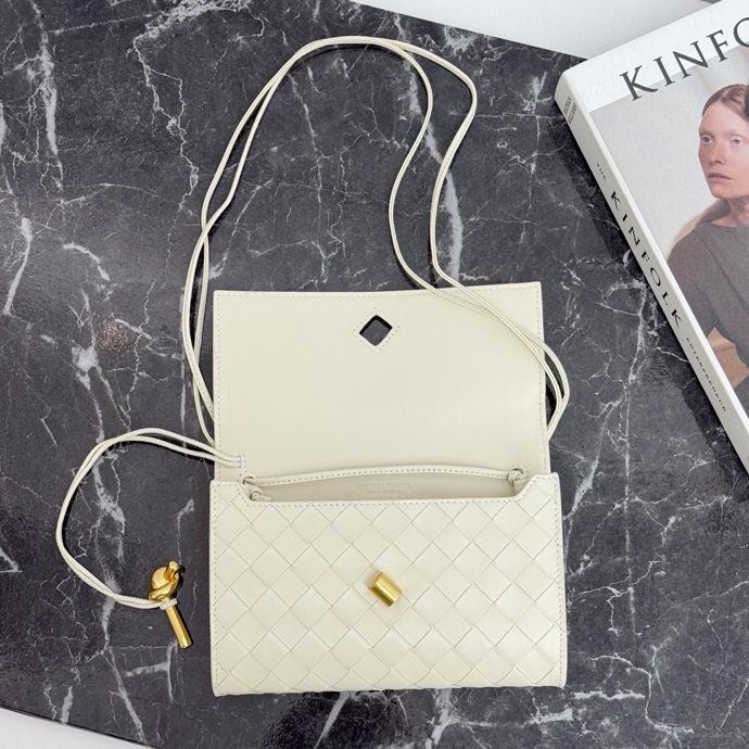 Сумка кожаная через плечо Andiamo 19 см фото 6