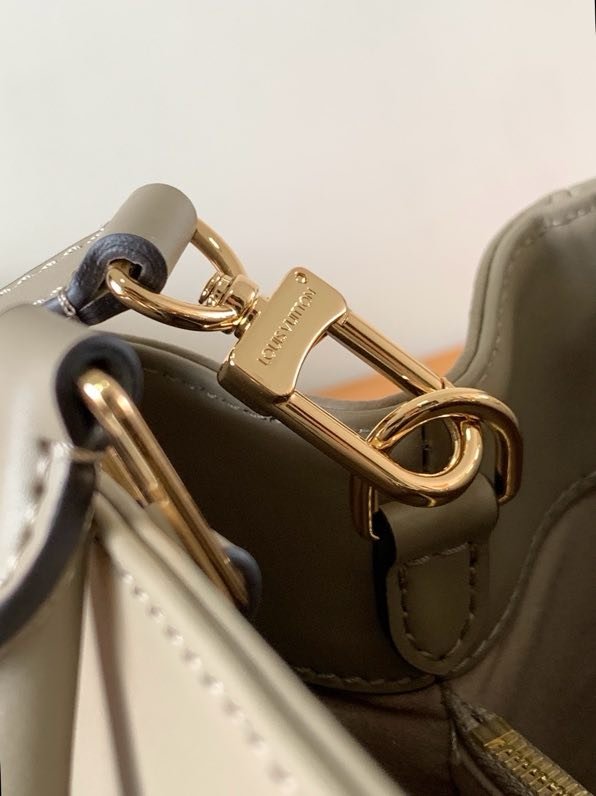 A bag leather City Avenue PM 30 cm фото 6