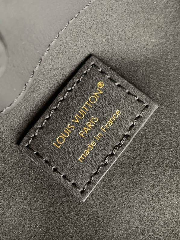 A bag leather City Avenue PM 30 cm фото 9