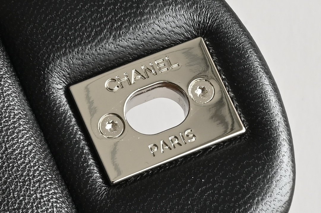 Сумка кожаная Classic Flap Mini 22 см фото 7