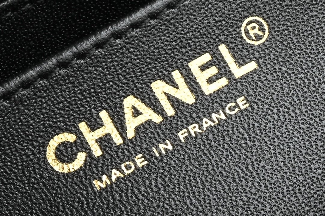 Сумка кожаная Classic Flap Mini 22 см фото 8