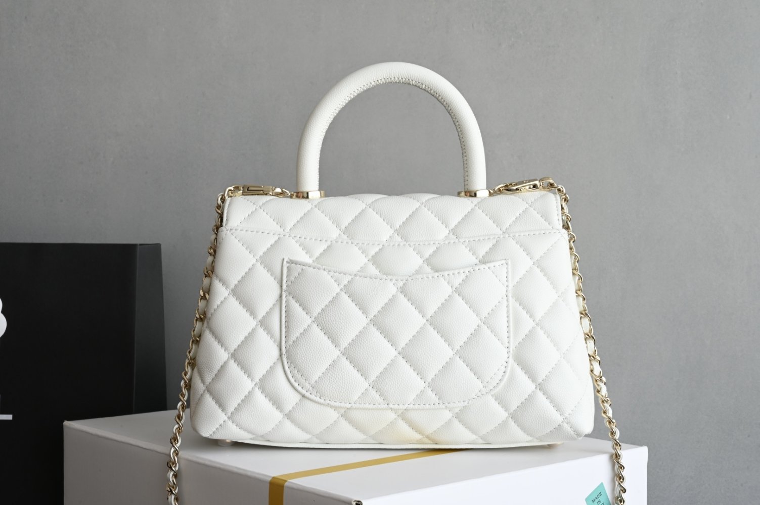 Сумка кожаная Coco Handle 24 см фото 2