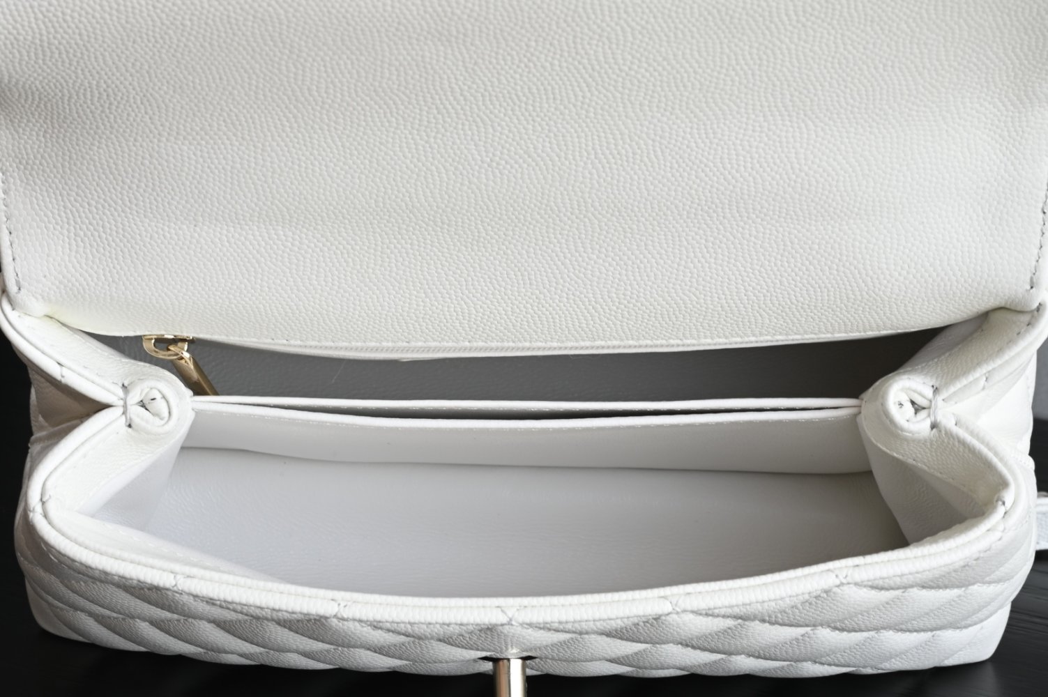 Сумка кожаная Coco Handle 24 см фото 8