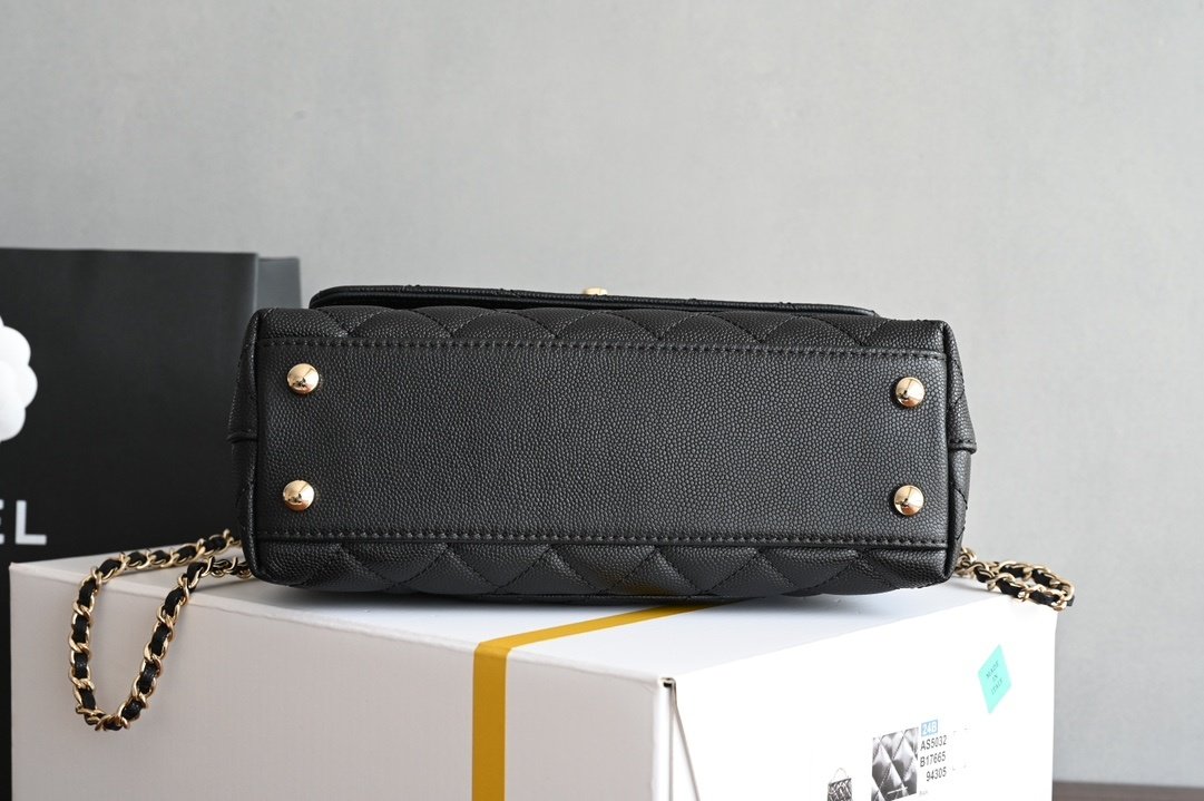 Сумка кожаная Coco Handle Chanel 24K фото 3