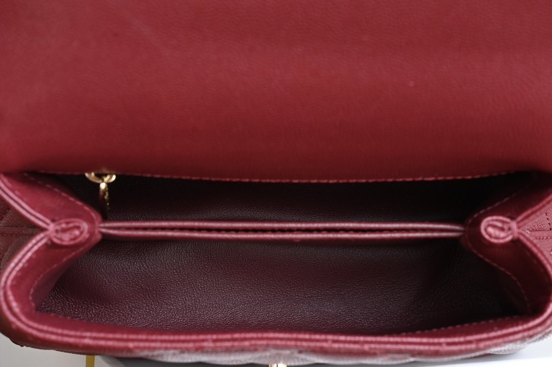 Сумка кожаная Coco Handle Chanel 24K фото 9