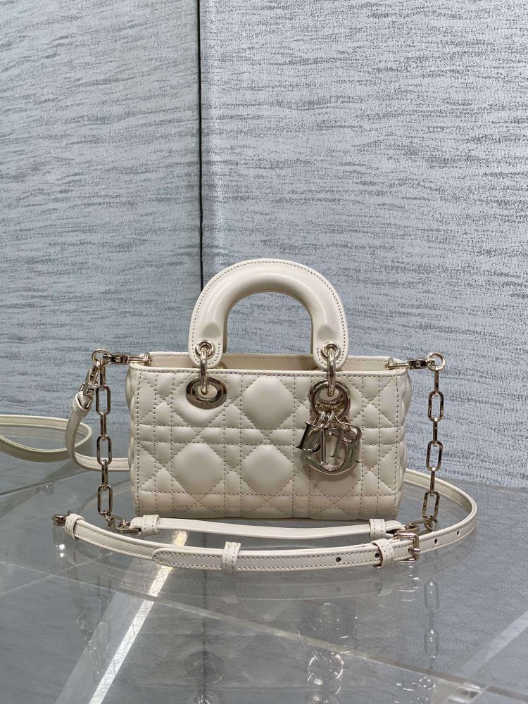 Сумка шкіряна D-Joy 16 см