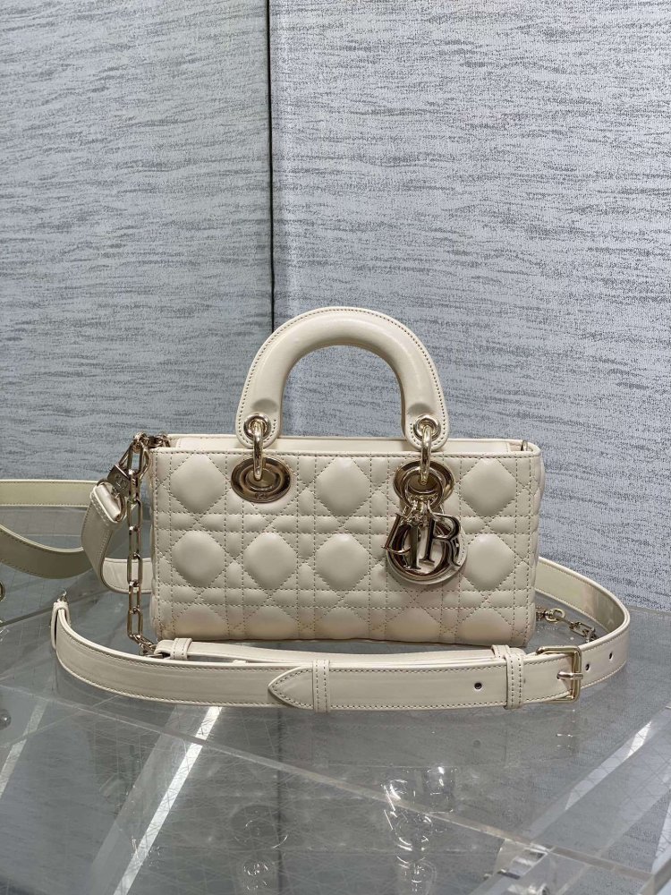 Сумка шкіряна D-Joy 22 см