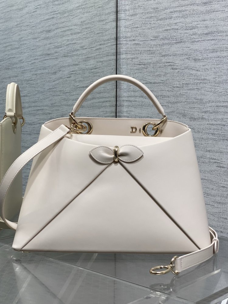 Сумка кожаная Dior Medium Cigale 33 см