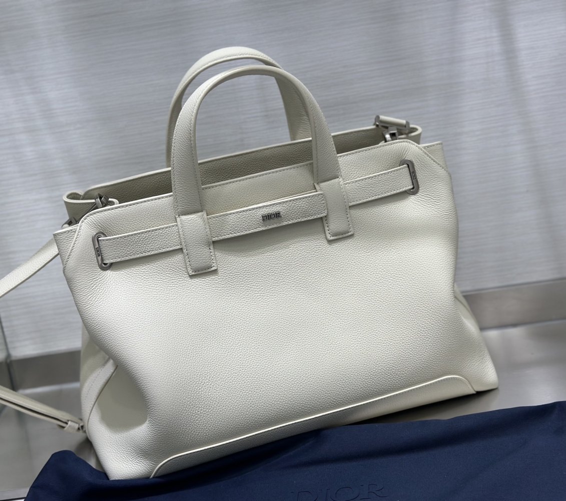 A bag leather Dior Normandie 42 cm