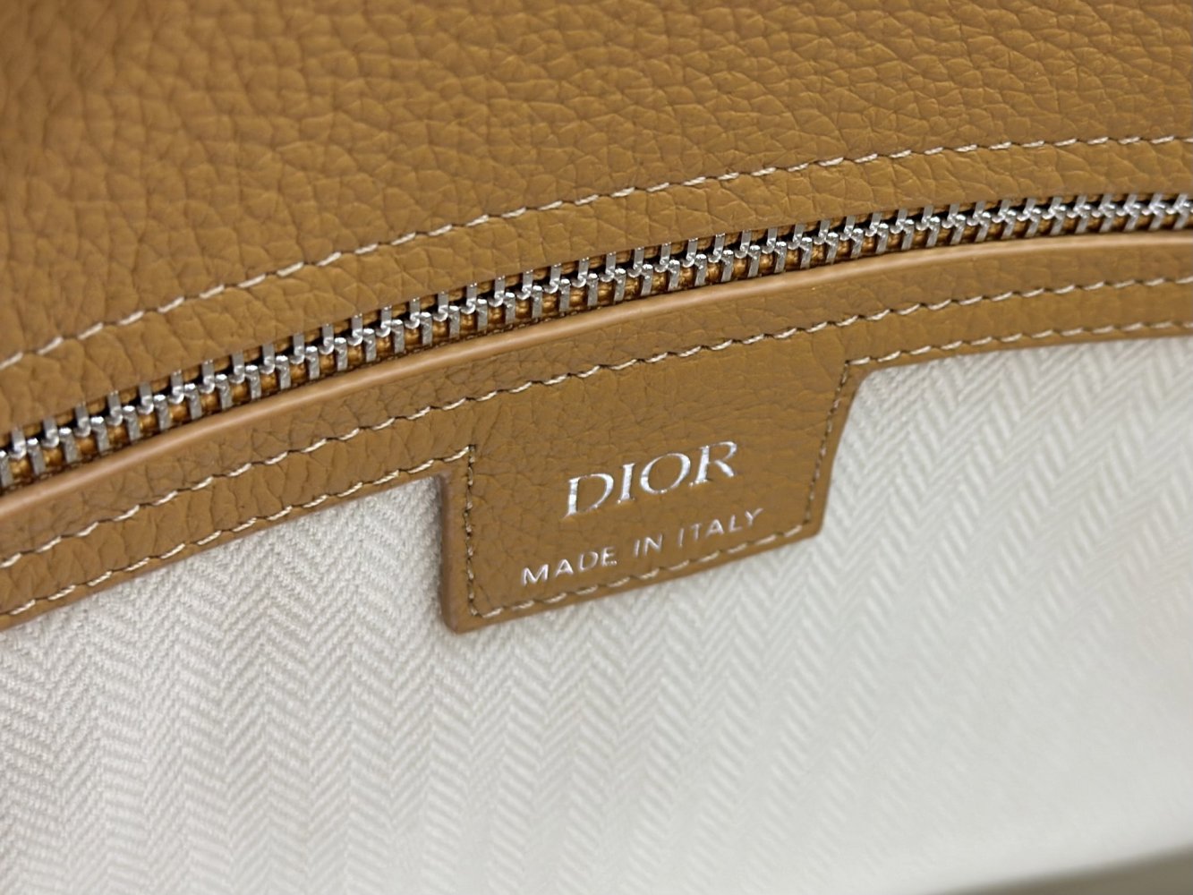 A bag leather Dior Normandie 42 cm фото 9