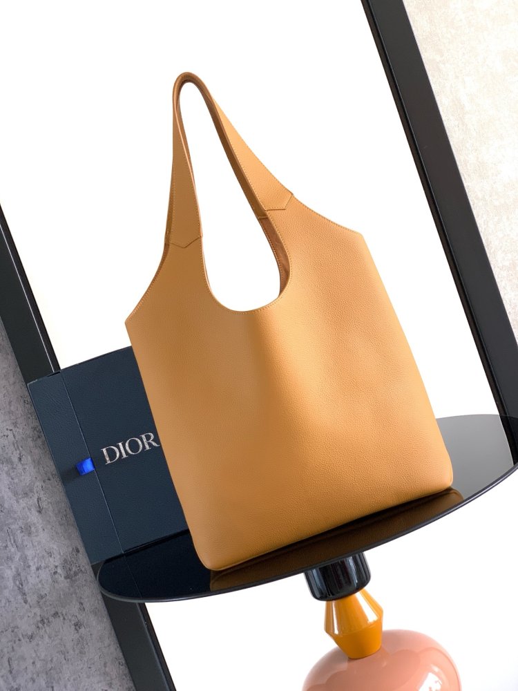 Сумка кожаная Dior Prive 35 см фото 3