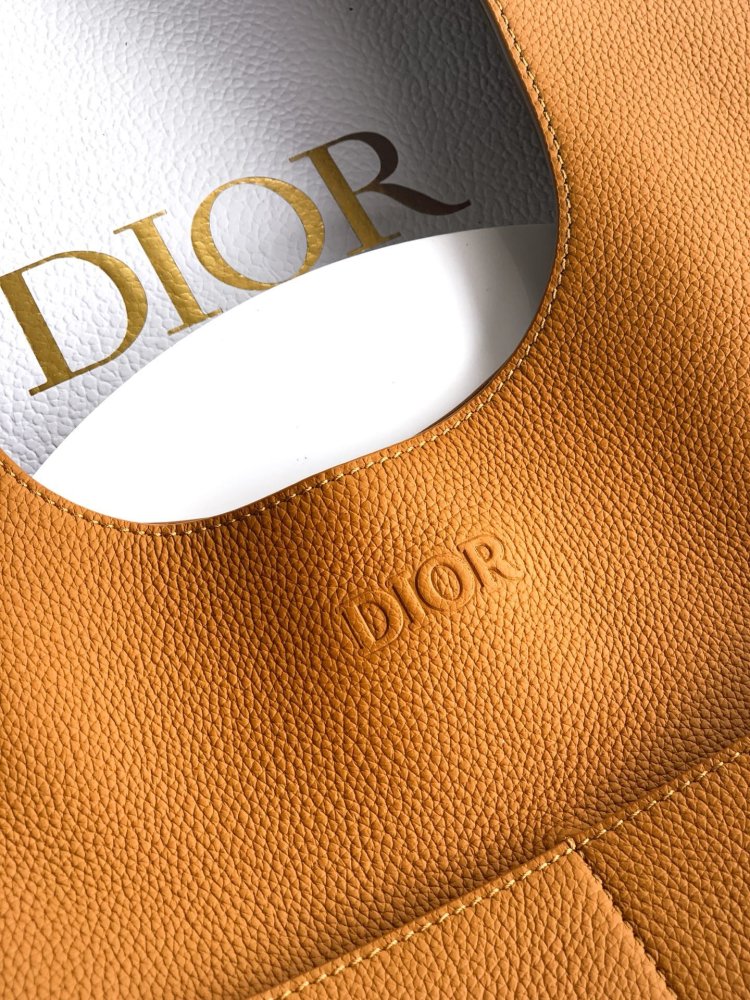 Сумка кожаная Dior Prive 35 см фото 6