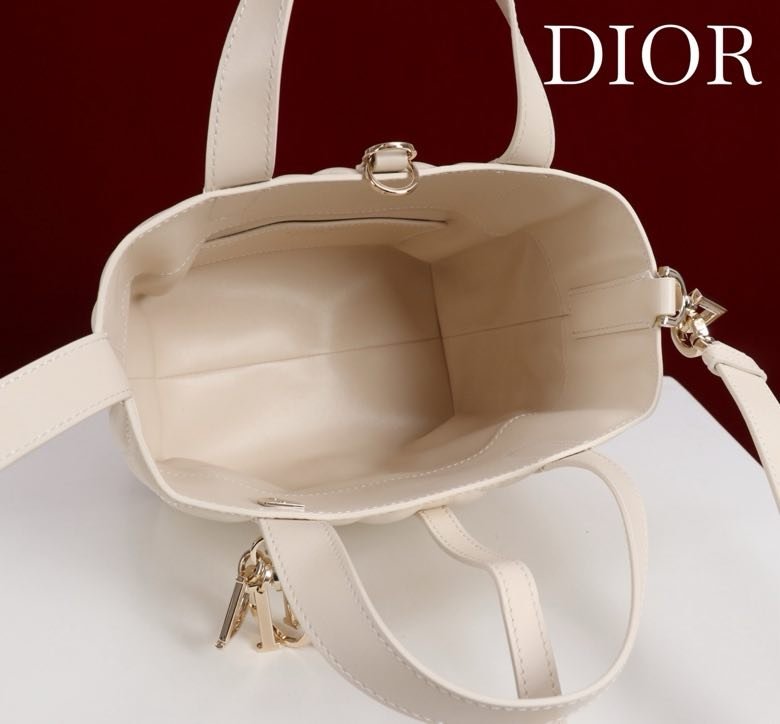 Сумка кожаная Dior Toujours 18 см фото 3