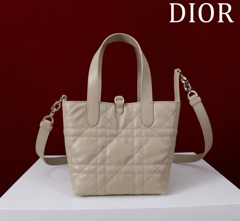Сумка шкіряна Dior Toujours 18 см фото 3