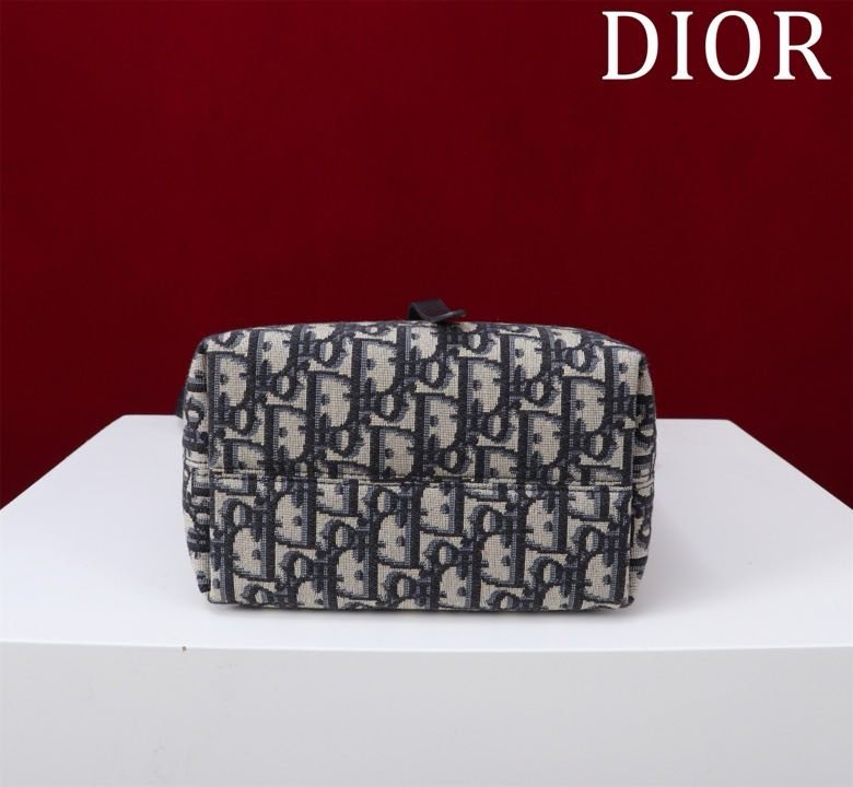 Сумка кожаная Dior Toujours 18 см фото 3
