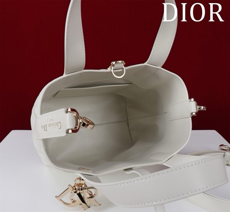 Сумка кожаная Dior Toujours 18 см фото 4