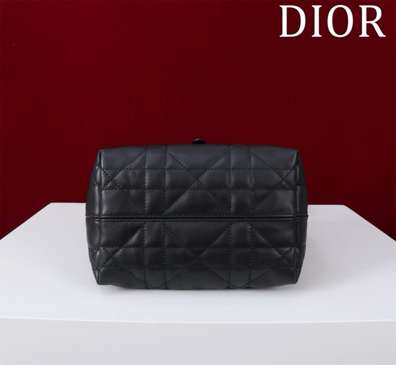Сумка кожаная Dior Toujours 18 см фото 5