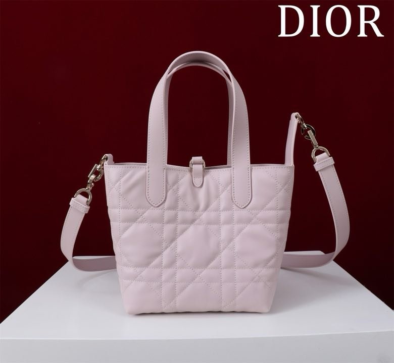 Сумка кожаная Dior Toujours 18 см фото 5