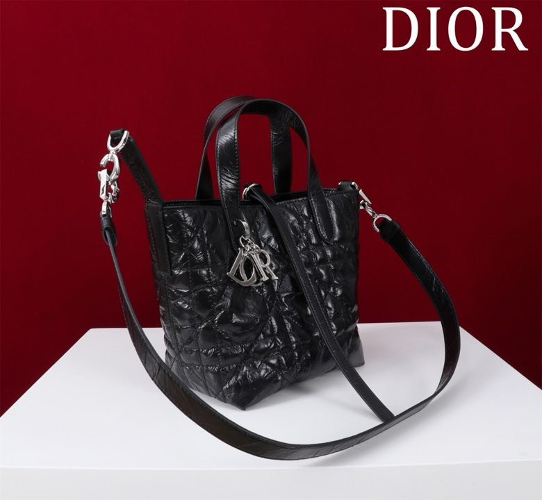 Сумка кожаная Dior Toujours 18 см фото 6