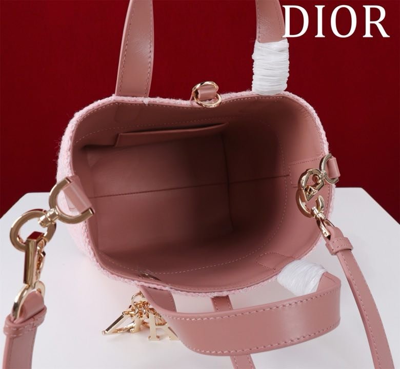 Сумка кожаная Dior Toujours 18 см фото 6
