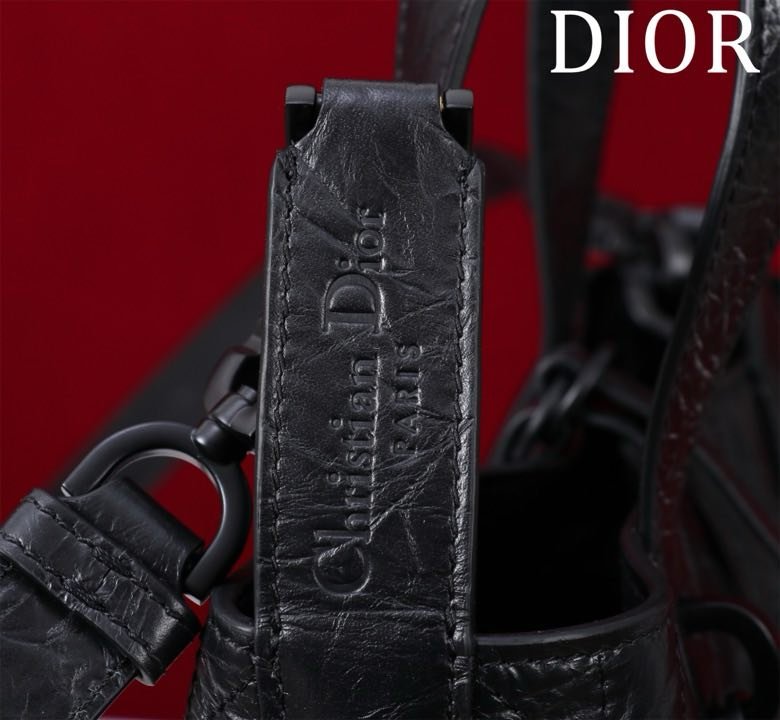 Сумка кожаная Dior Toujours 18 см фото 7