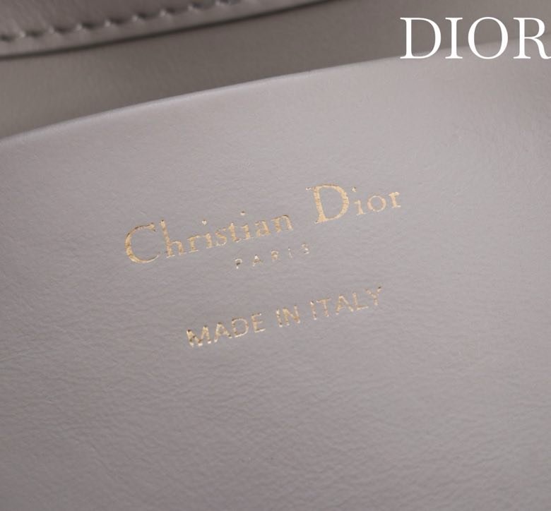 Сумка кожаная Dior Toujours 18 см фото 7