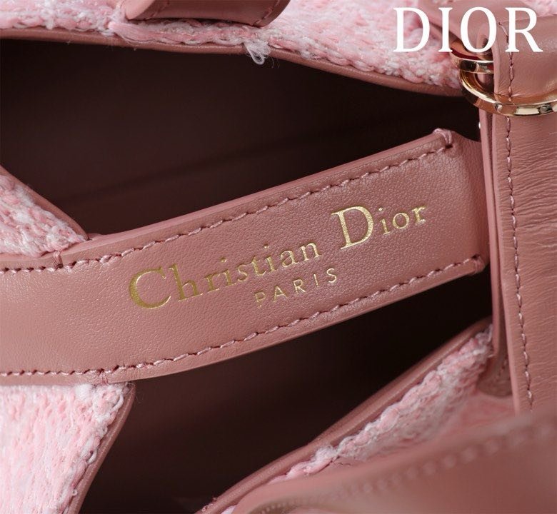 Сумка кожаная Dior Toujours 18 см фото 7