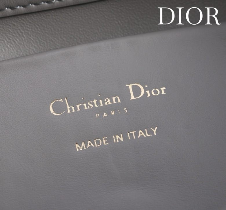 Сумка кожаная Dior Toujours 18 см фото 8