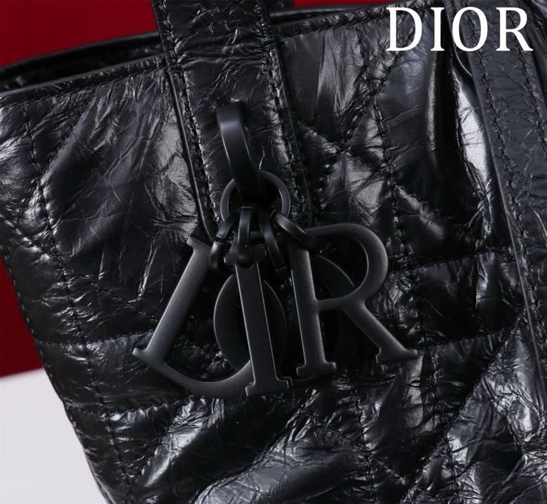 Сумка кожаная Dior Toujours 18 см фото 8