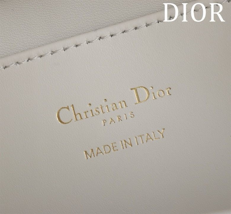 Сумка кожаная Dior Toujours 18 см фото 8