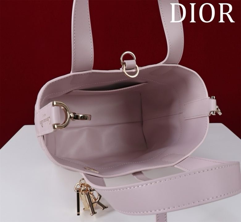 Сумка кожаная Dior Toujours 18 см фото 8
